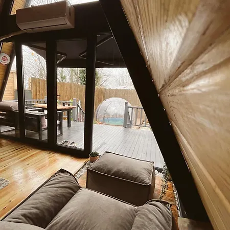 بيت للعطل Wolf House سبانجا